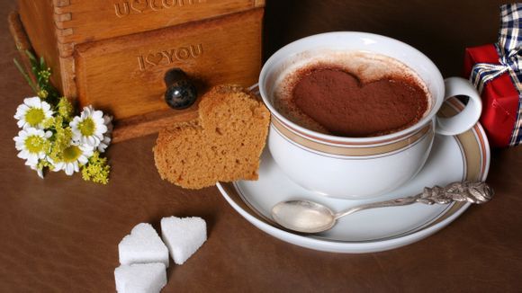 qq如何加人更多